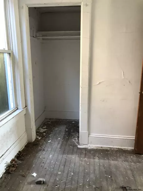 242 Division St, Schenectady, NY 12304 photo 7
