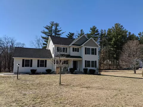 92 Werner Rd, Clifton Park, NY 12065 photo 2