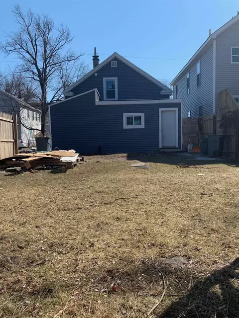 24 Close St, Schenectady, NY 12307 photo 9