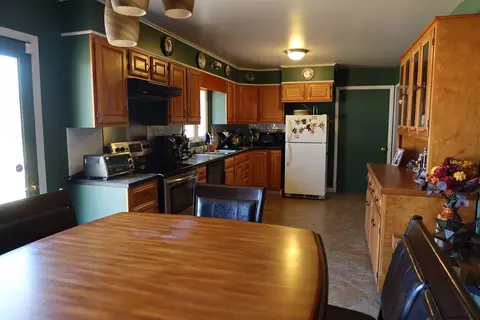 170 Clement Ave, Schenectady, NY 12304 photo 6
