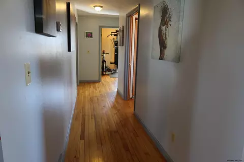 170 Clement Ave, Schenectady, NY 12304 photo 8