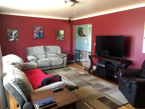 170 Clement Ave, Schenectady, NY 12304 photo 3
