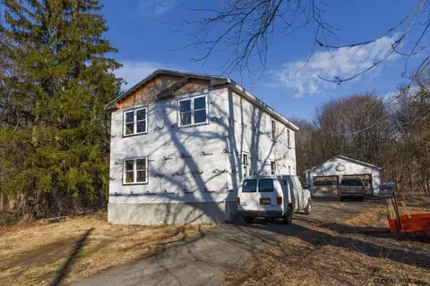 2174 Lenox Rd, Schenectady, NY 12308 photo 17