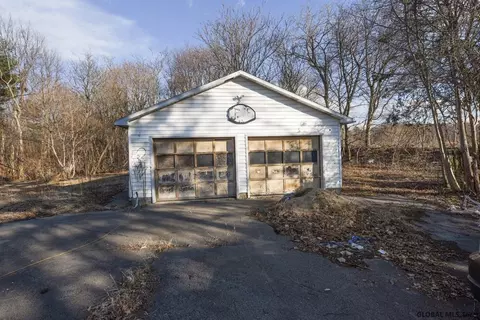 2174 Lenox Rd, Schenectady, NY 12308 photo 2