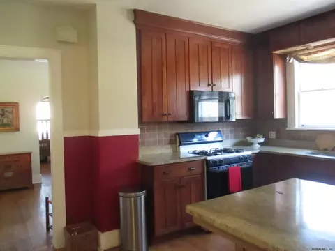 132 Elsmere Ave, Delmar, NY 12054 photo 10