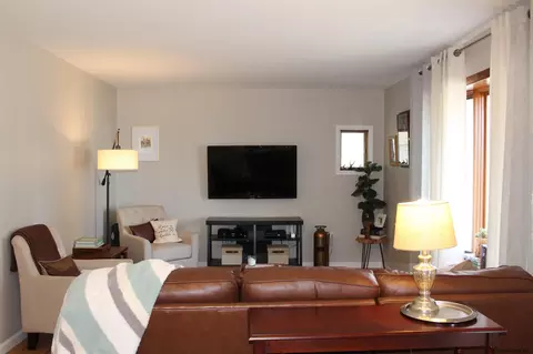 1214 Gerling St, Schenectady, NY 12308 photo 4