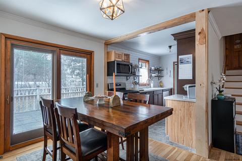 22 Paradowski Rd, Schenectady, NY 12302 photo 6