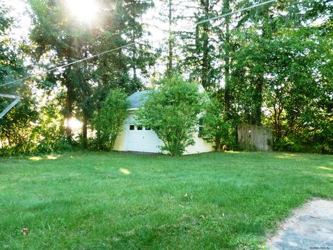 22 Paradowski Rd, Schenectady, NY 12302 photo 15