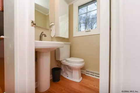 126 Devon Rd, Delmar, NY 12054 photo 7