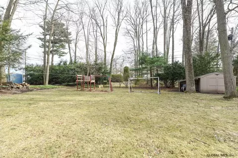 126 Devon Rd, Delmar, NY 12054 photo 14