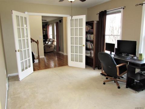 22 Mann Blvd, Halfmoon, NY 12065 photo 25