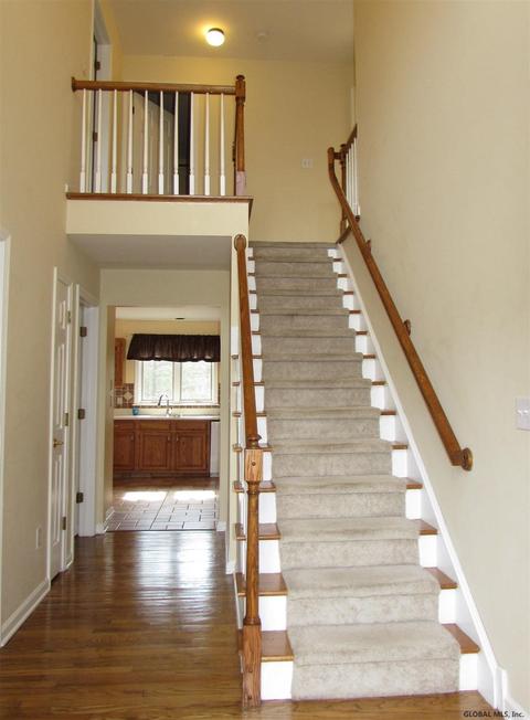22 Mann Blvd, Halfmoon, NY 12065 photo 4