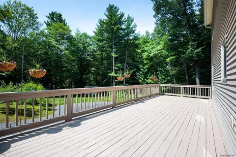 3064 Spawn Rd, Schenectady, NY 12303 photo 8