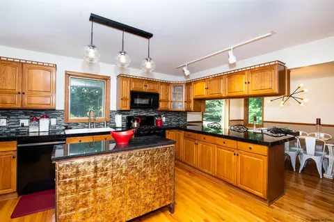 3064 Spawn Rd, Schenectady, NY 12303 photo 11