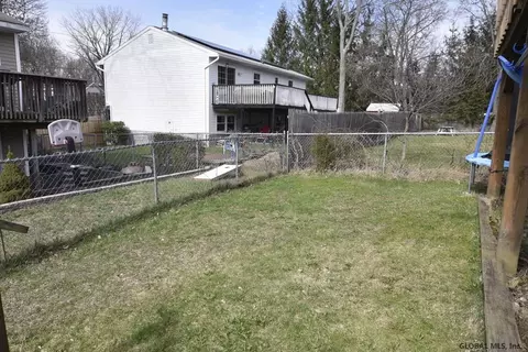 225 Starr Ave, Schenectady, NY 12304 photo 18