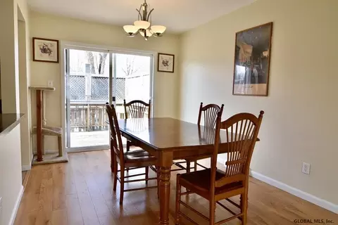 225 Starr Ave, Schenectady, NY 12304 photo 4