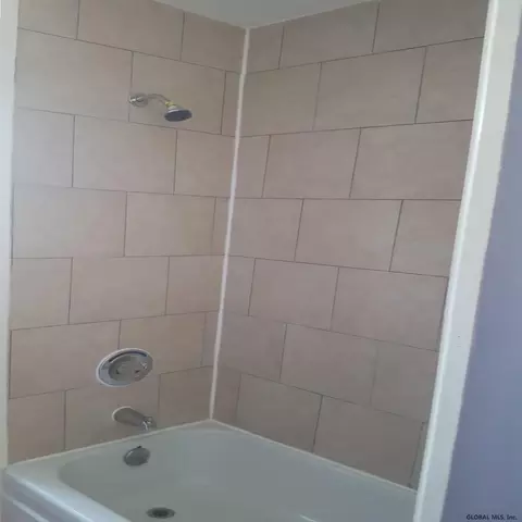 1620 Becker St, Schenectady, NY 12304 photo 11