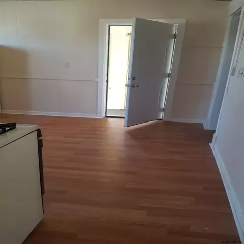 1620 Becker St, Schenectady, NY 12304 photo 12