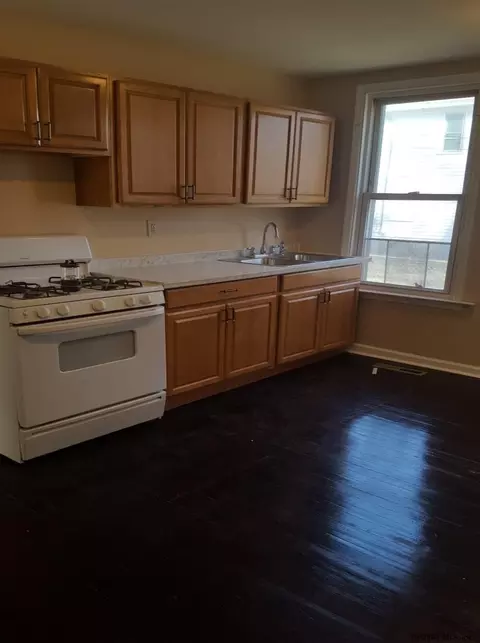 1620 Becker St, Schenectady, NY 12304 photo 26