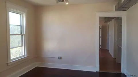 1620 Becker St, Schenectady, NY 12304 photo 10