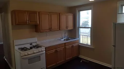 1620 Becker St, Schenectady, NY 12304 photo 28