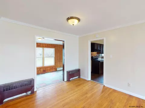 1160 Mcclellan St, Schenectady, NY 12309 photo 10