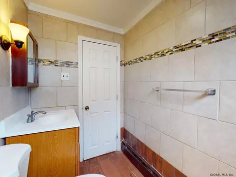 1160 Mcclellan St, Schenectady, NY 12309 photo 31