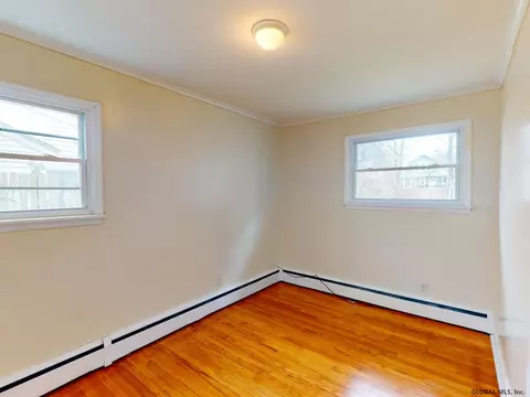 1160 Mcclellan St, Schenectady, NY 12309 photo 26