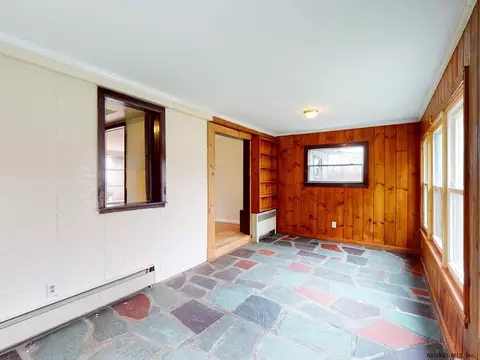 1160 Mcclellan St, Schenectady, NY 12309 photo 17