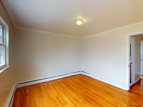1160 Mcclellan St, Schenectady, NY 12309 photo 20