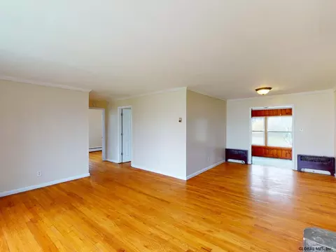 1160 Mcclellan St, Schenectady, NY 12309 photo 2