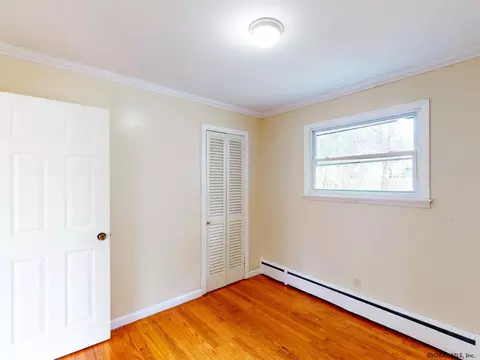 1160 Mcclellan St, Schenectady, NY 12309 photo 23