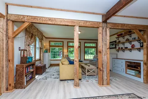 97 Wright Ln, Delmar, NY 12054 photo 9
