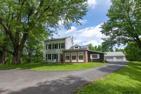97 Wright Ln, Delmar, NY 12054 photo 2