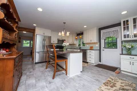 97 Wright Ln, Delmar, NY 12054 photo 5