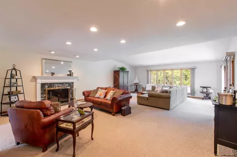 63 Middlesex Dr, Slingerlands, NY 12159 photo 8