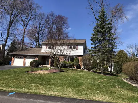 695 Downing St, Schenectady, NY 12309 photo 3