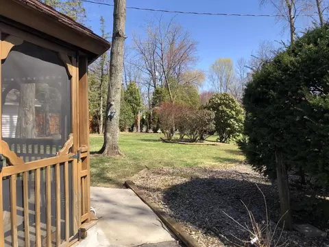 695 Downing St, Schenectady, NY 12309 photo 40