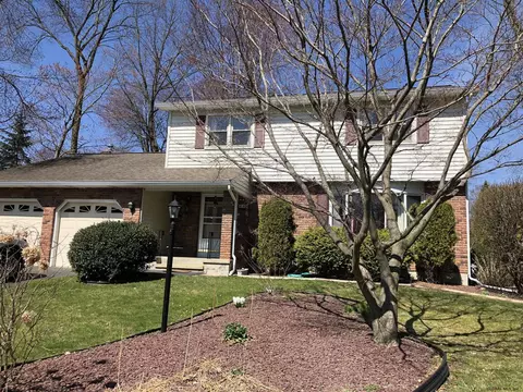 695 Downing St, Schenectady, NY 12309 photo 1