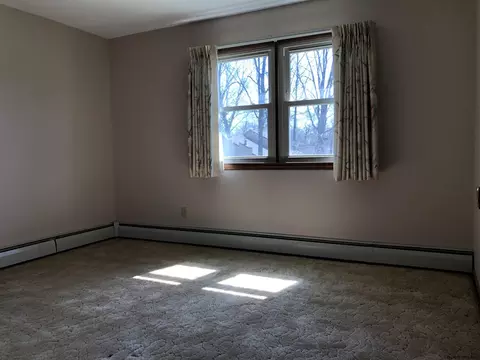 695 Downing St, Schenectady, NY 12309 photo 26