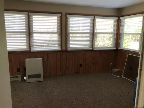 695 Downing St, Schenectady, NY 12309 photo 21
