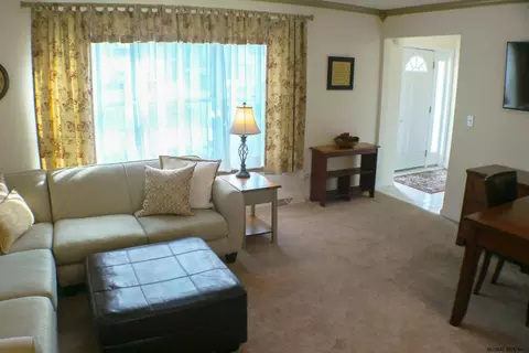 41 Mallard Rd, Glenmont, NY 12077 photo 8