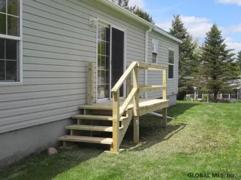 3 Abbott St, Hoosick Falls, NY 12090 photo 6
