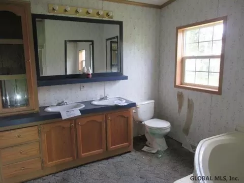 3 Abbott St, Hoosick Falls, NY 12090 photo 27