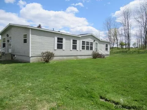 3 Abbott St, Hoosick Falls, NY 12090 photo 2