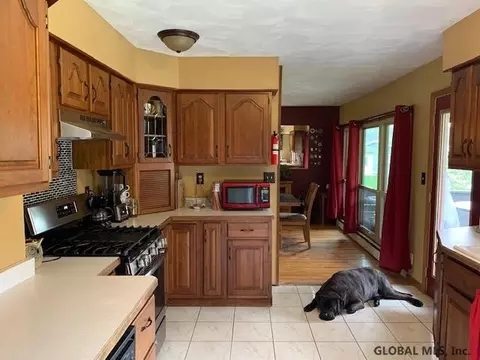 4 Willis Dr, Herkimer, NY 13350 photo 8