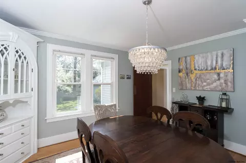 4 Burhans Pl, Delmar, NY 12054 photo 13