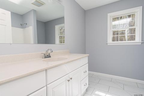 396 Waters Rd, Schenectady, NY 12302 photo 16
