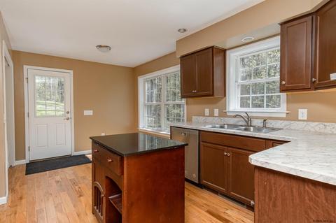 396 Waters Rd, Schenectady, NY 12302 photo 11