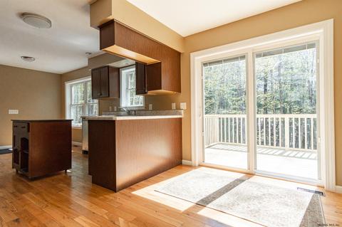 396 Waters Rd, Schenectady, NY 12302 photo 9